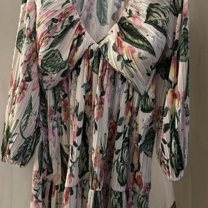 H&M floral pleated sundress. Size M